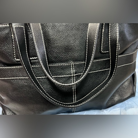 TOD’s black Pebbled Leather bag with dark gray Suede Interior.  Meas. 15 x 9in - Picture 6 of 16